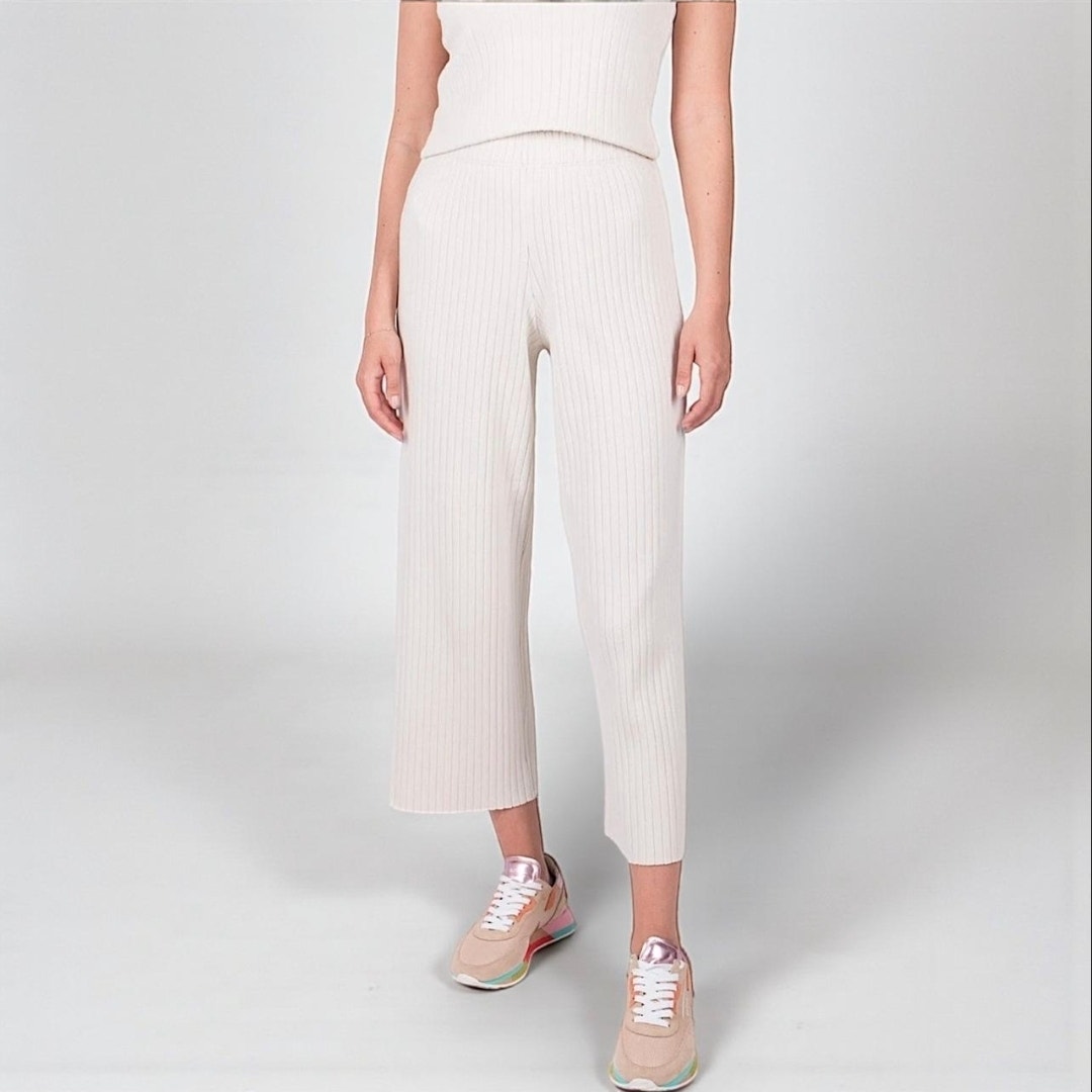 Vince Comfy Cropped Wide Ribbed Pants In Off White